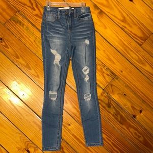 Tinseltown brand size 1 distressed skinny jeans